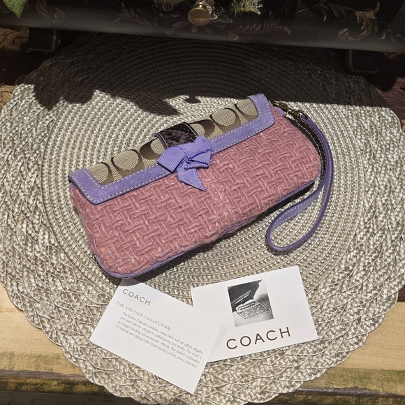 Coach Pink and Purple Women's Clutch - Picture 10 of 11